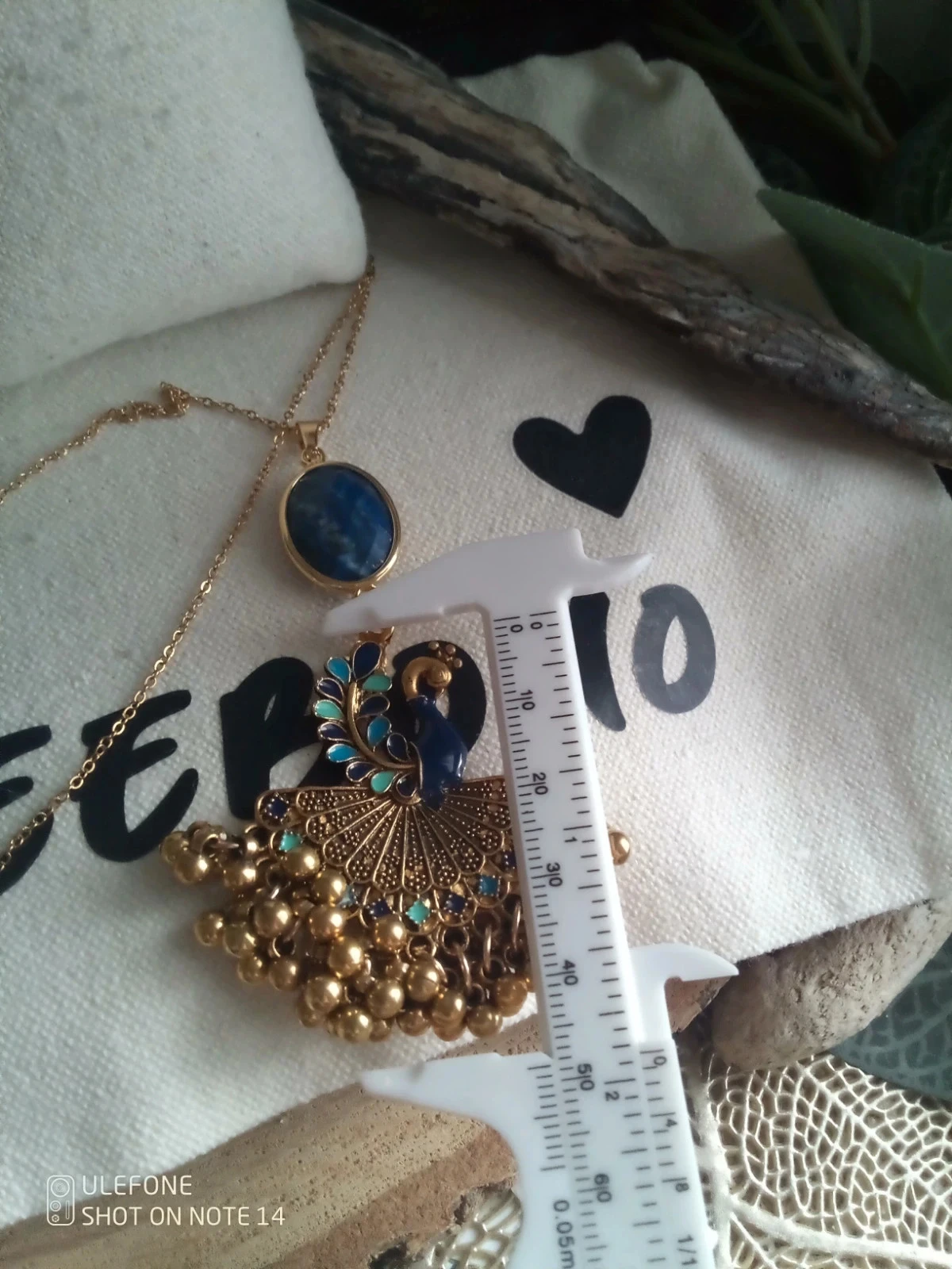Vintage lapis lazuli stone and golden peacock necklace – photo 3
